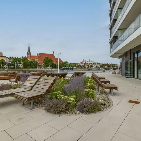 アパート Stylish With River Views And Garage In By Renters